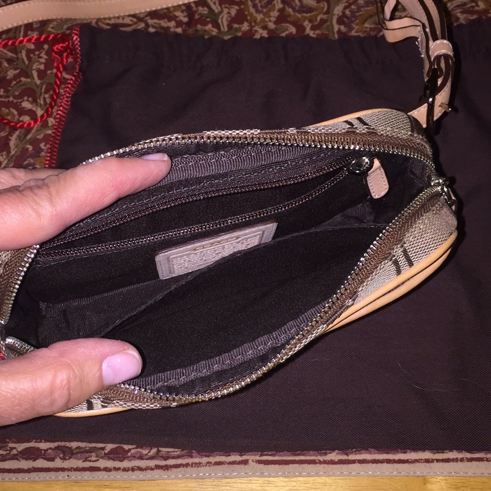 Coach Fanny Pac - Picture 3 of 10